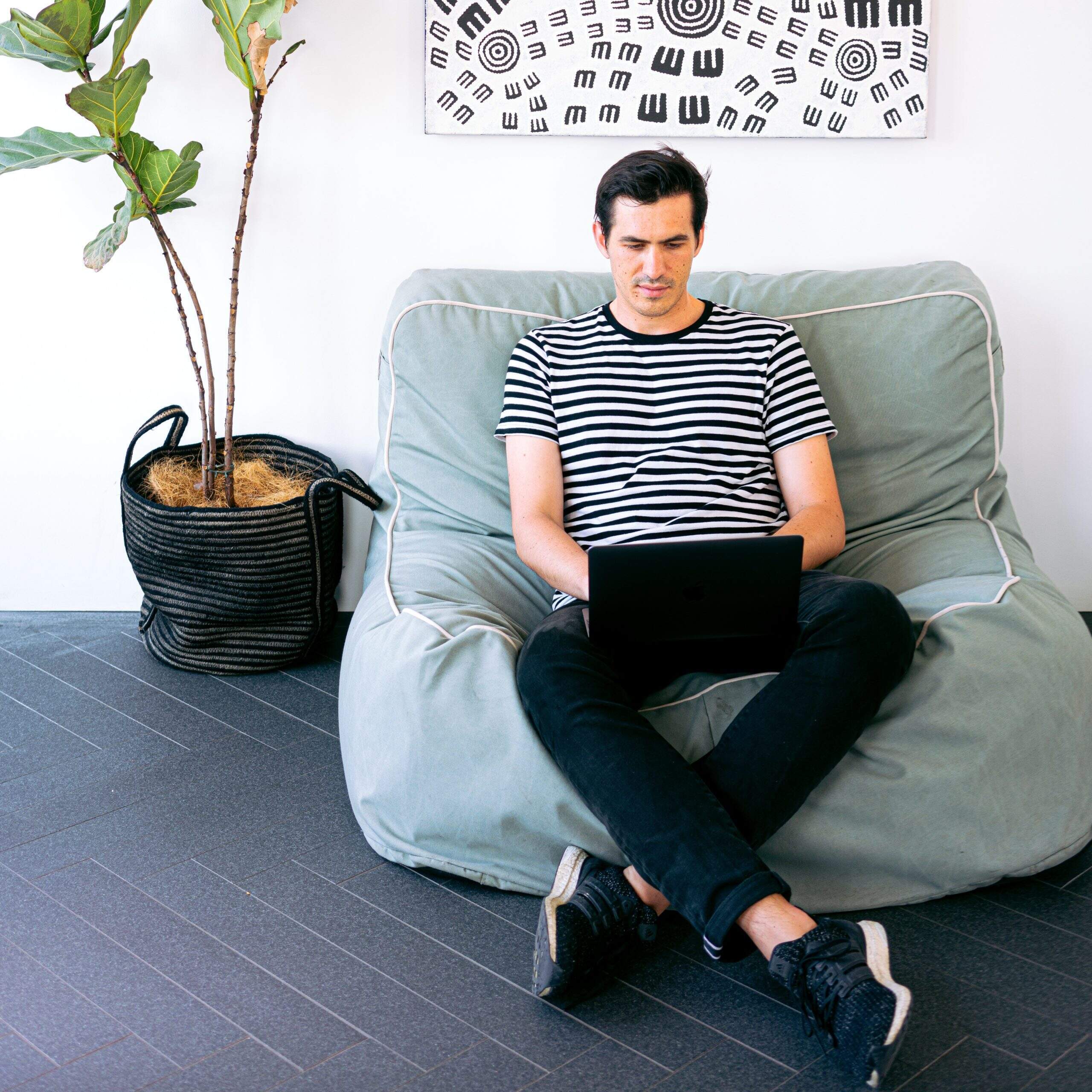 Travailler chez soi : comment se motiver dans la durée avec la sophrologie ?