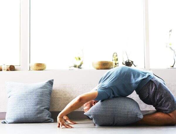 Dites adieu à la sciatique ! Le yoga et l'ayurveda vous viennent en aide.