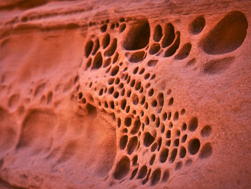 roche trous d'érosion et texture trypophobe